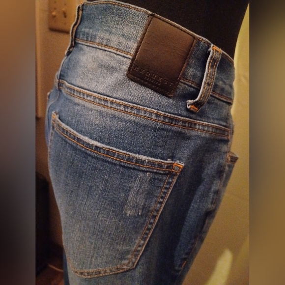 A Request Premium Mens Blue Denim Jeans - Picture 3 of 8